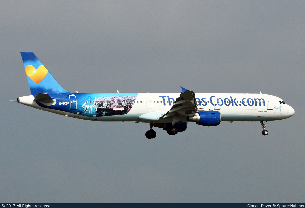 Photo of G-TCDA - Airbus A321-211 operated by Thomas Cook Airlines