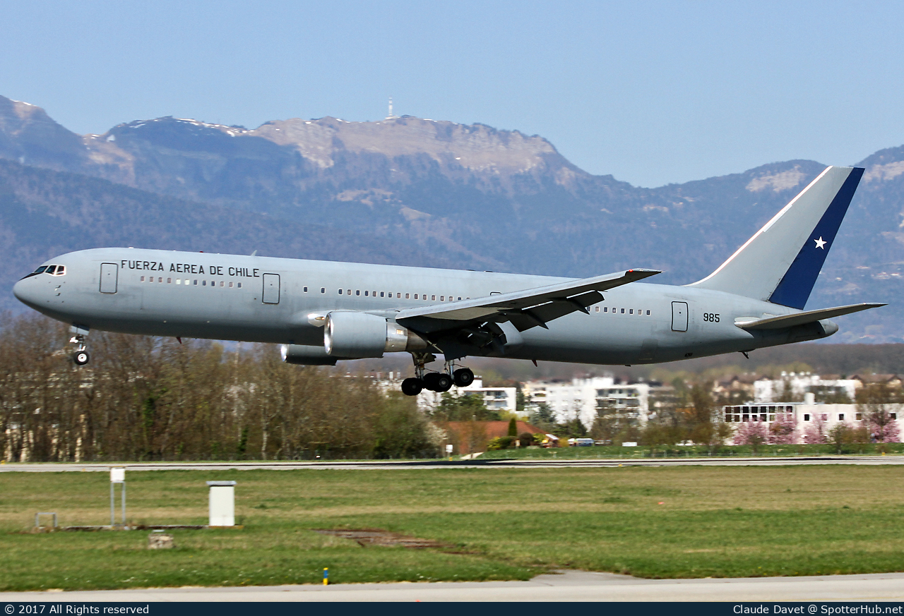 Photo of 985 - Boeing 767-3Y0(ER) operated by Chilean Air Force