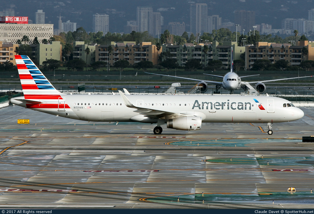 Photo of N159AN - Airbus A321-231 operated by American Airlines