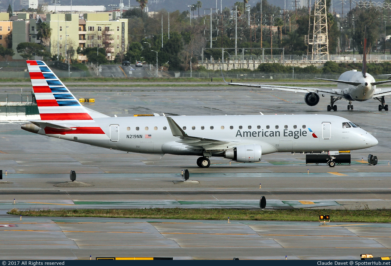 Photo of N219NN - Embraer ERJ-175LR operated by American Eagle (opb Compass Airlines)