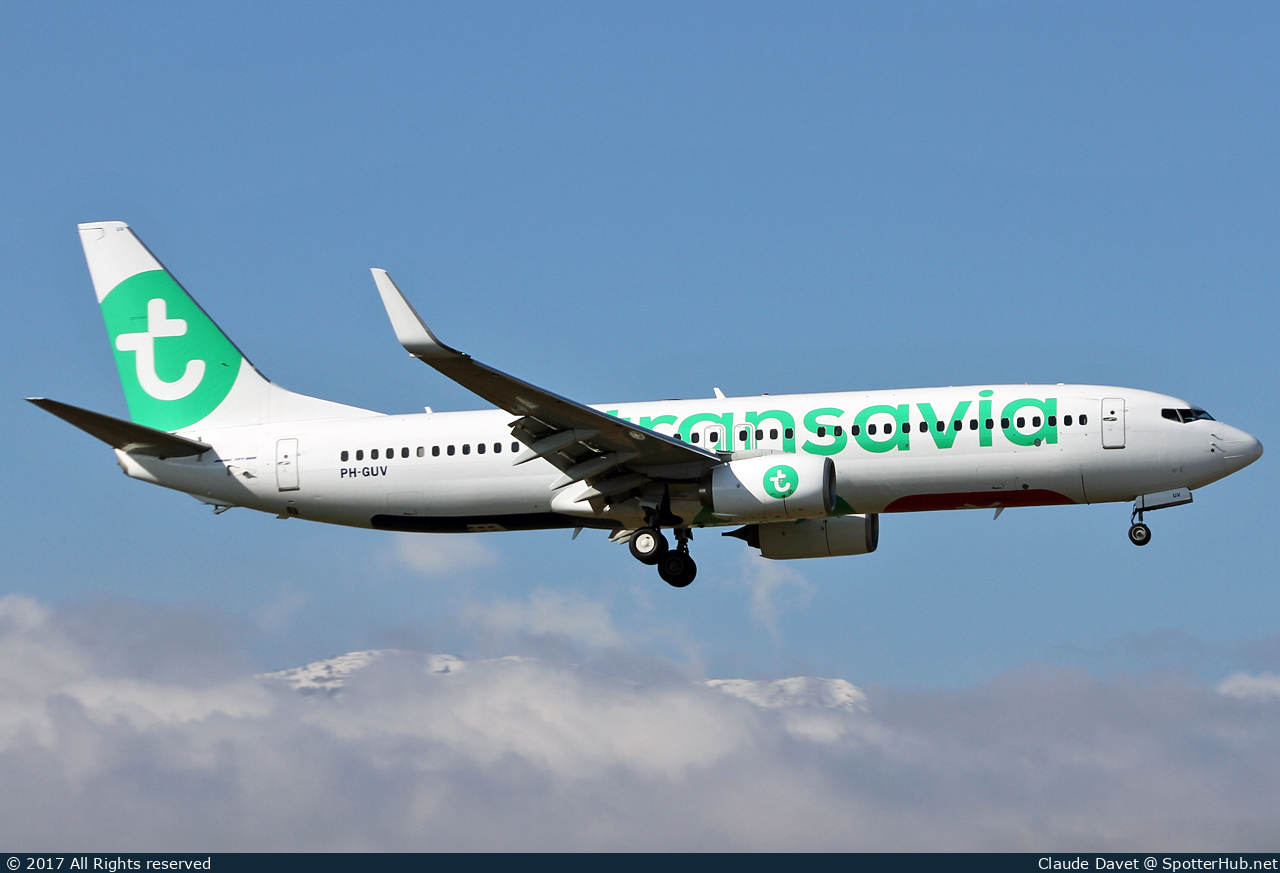 Photo of PH-GUV - Boeing 737-8EH operated by Transavia