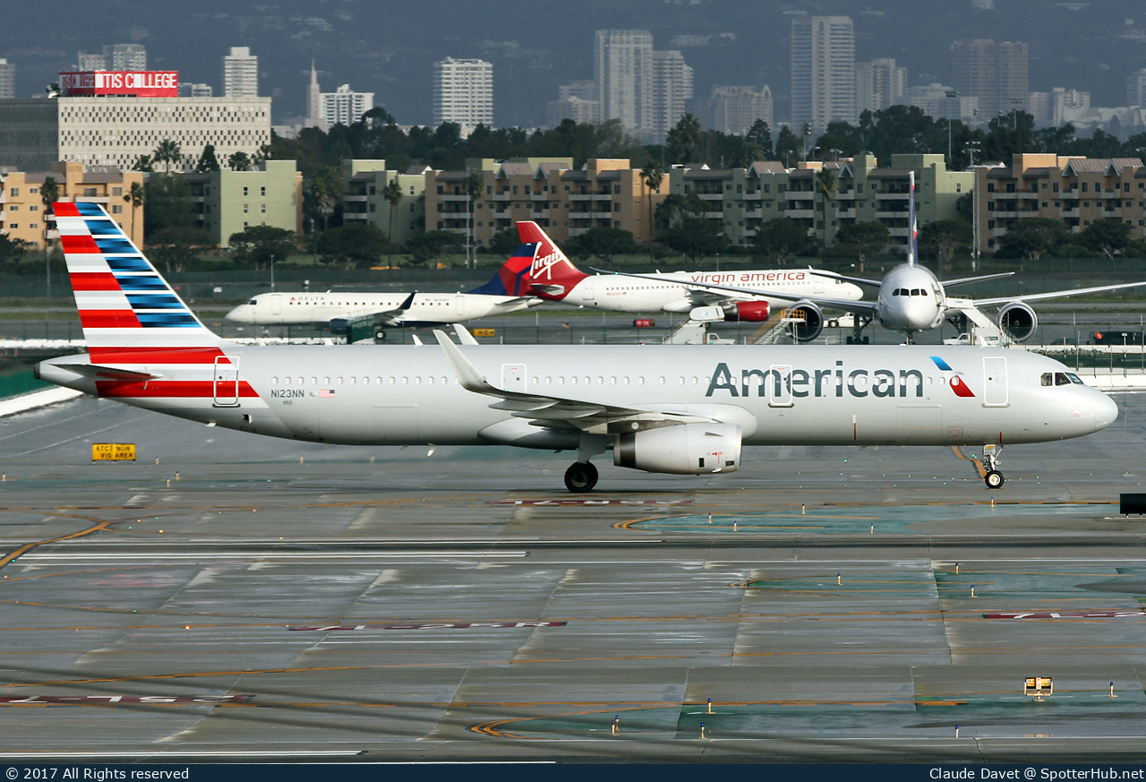 Photo of N123NN - Airbus A321-231 operated by American Airlines