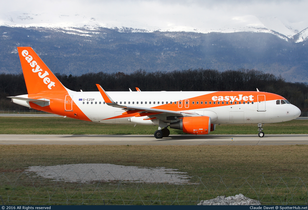 Photo of G-EZOP - Airbus A320-214 operated by easyJet