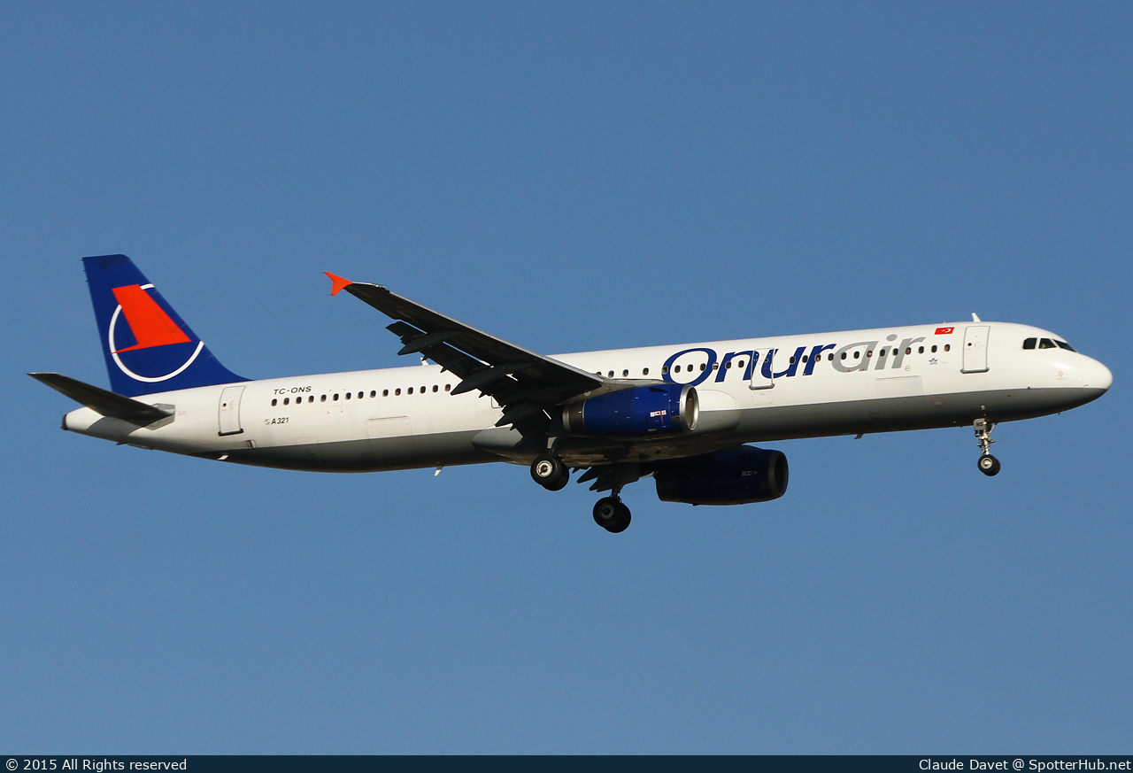 Photo of TC-ONS - Airbus A321-131 operated by Onur Air