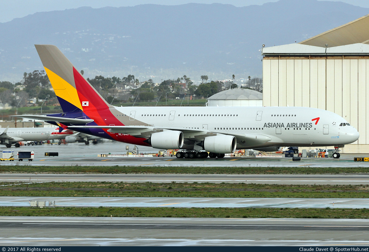 Photo of HL7640 - Airbus A380-841 operated by Asiana Airlines