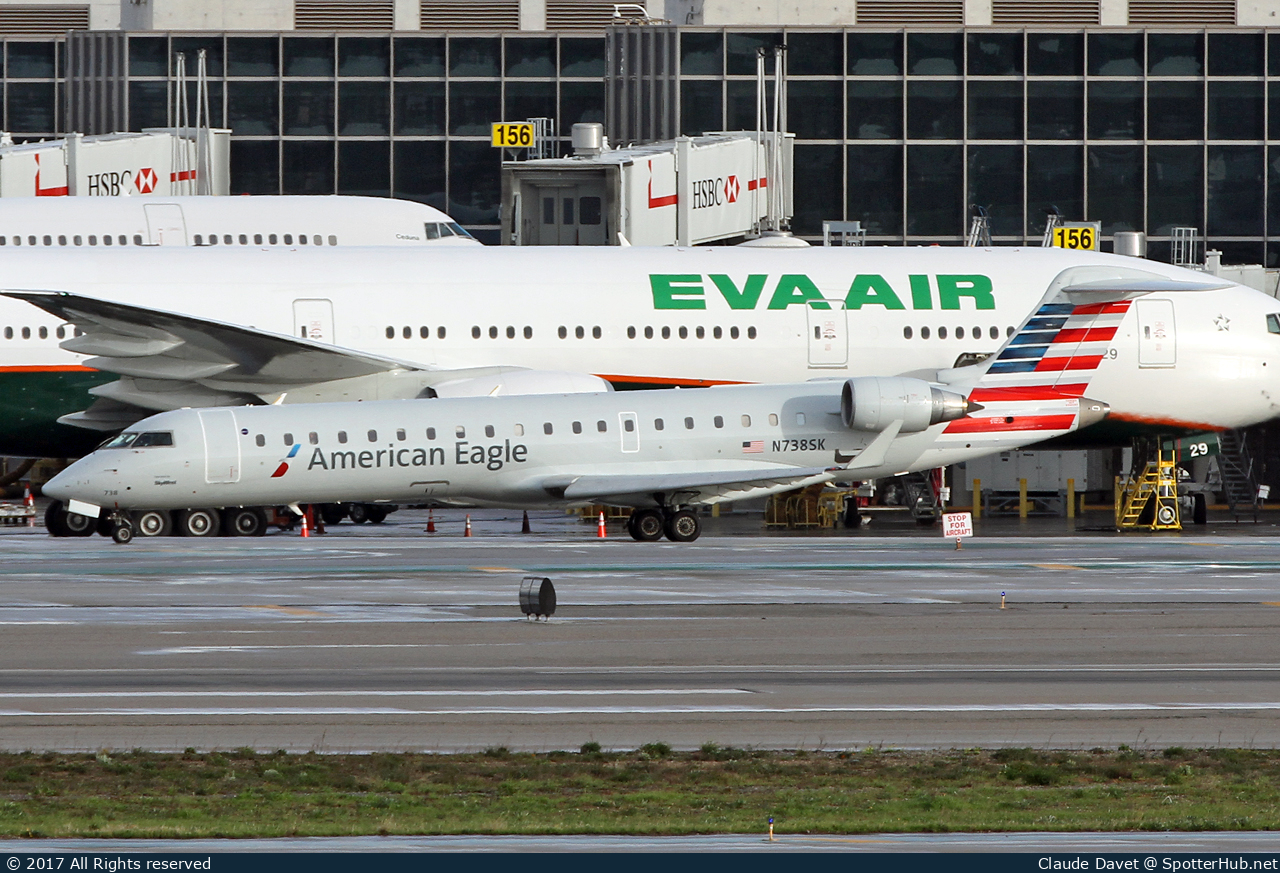 Photo of N738SK - Bombardier CRJ-701ER operated by American Eagle (opb SkyWest Airlines)