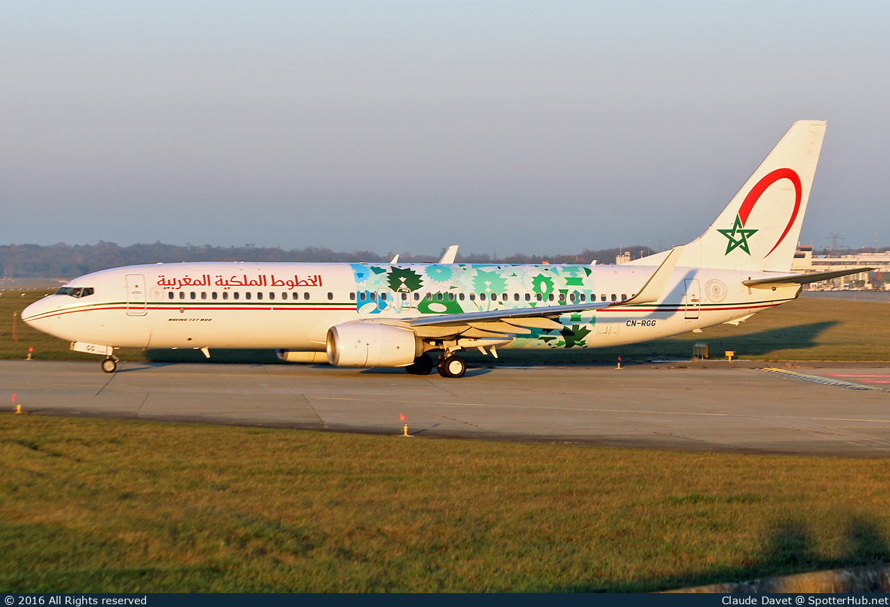 Photo of CN-RGG - Boeing 737-86N operated by Royal Air Maroc
