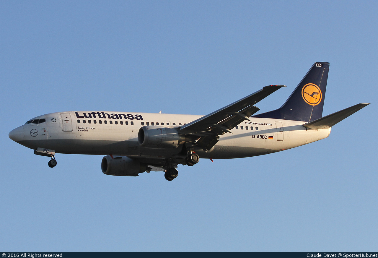Photo of D-ABEC - Boeing 737-330 operated by Lufthansa