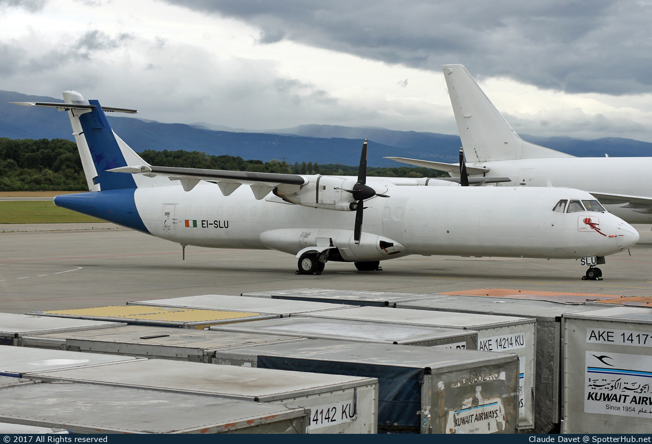 Photo of EI-SLU - ATR 72-202(F) operated by ASL Airlines Ireland
