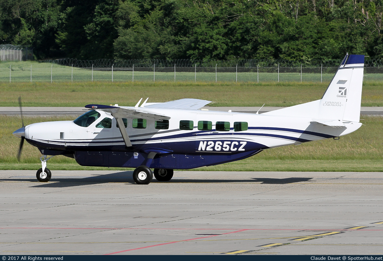 Photo of N265CZ - Cessna 208B Grand Caravan operated by Cessna Aircraft Company