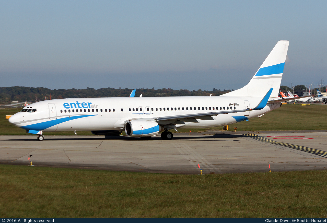 Photo of SP-ENU - Boeing 737-83N operated by Enter Air