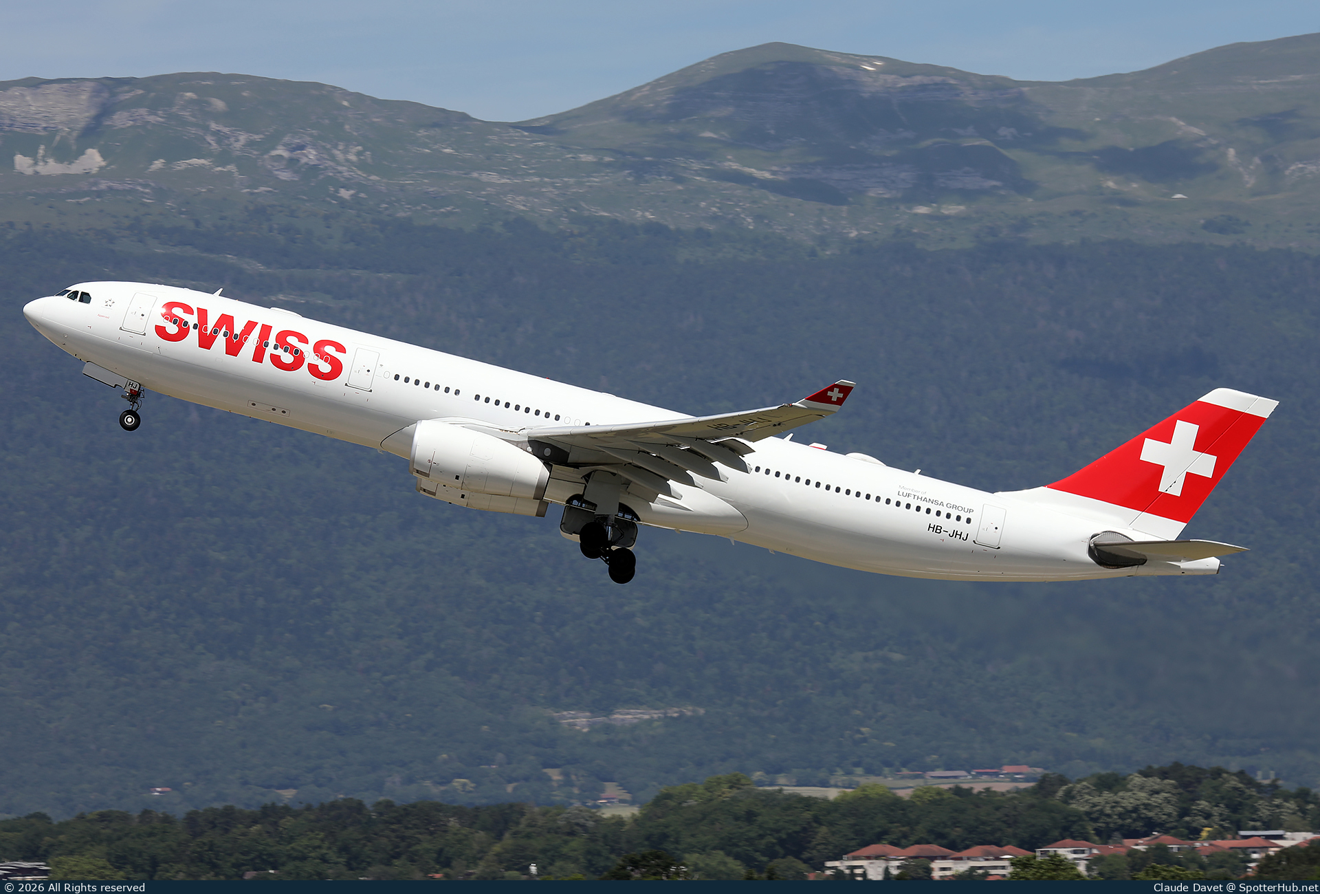 Photo of HB-JHJ - Airbus A330-343 operated by Swiss International Air Lines