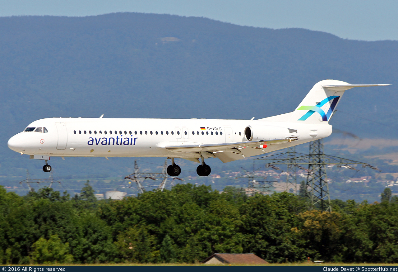 Photo of D-AOLG - Fokker 100 operated by Avanti Air
