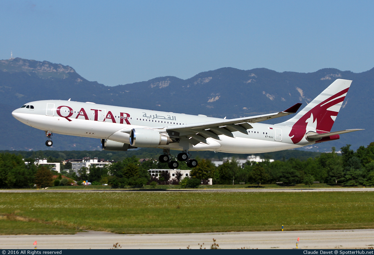 Photo of A7-HJJ - Airbus A330-202 operated by Qatar Amiri Flight