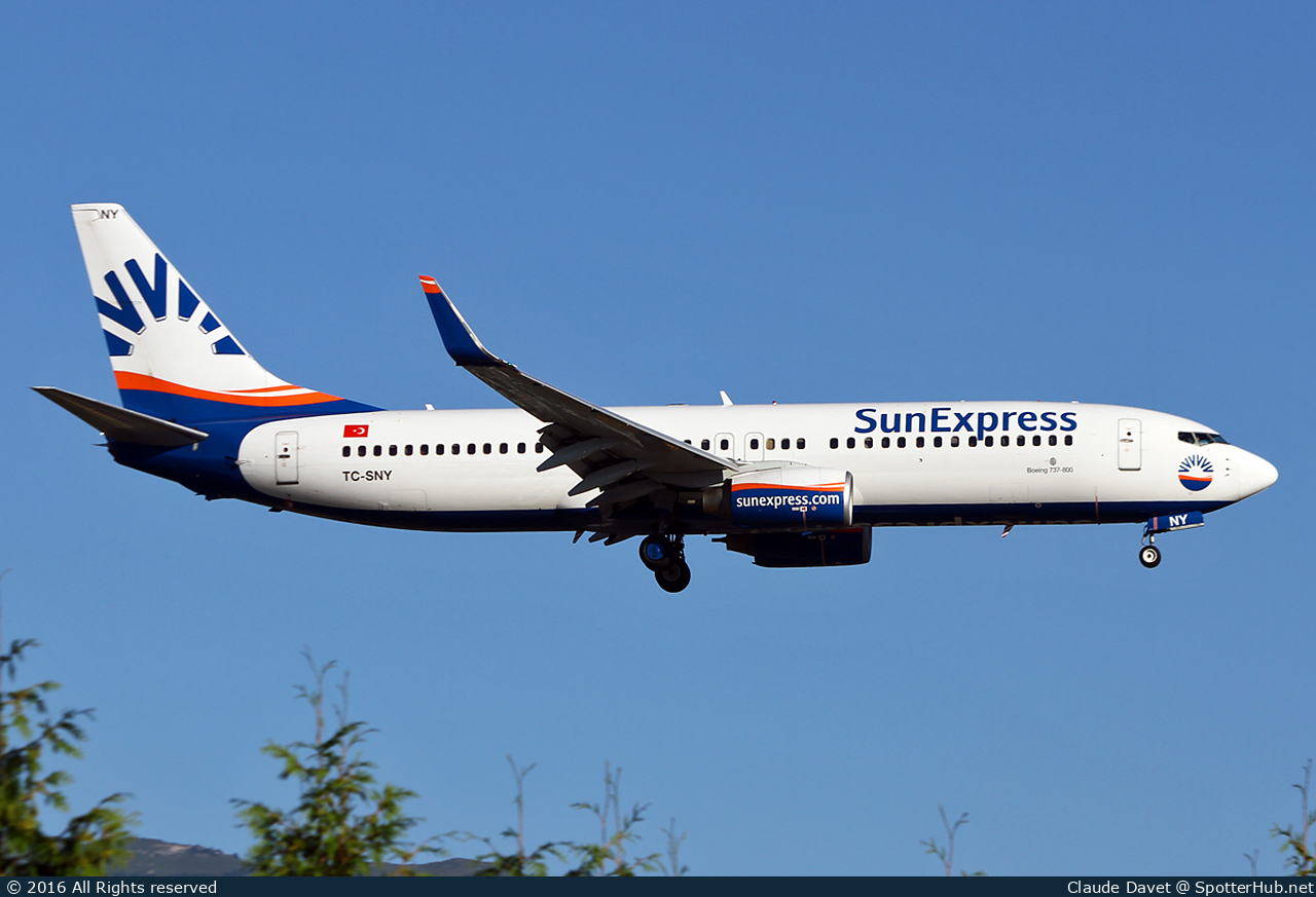 Photo of TC-SNY - Boeing 737-8K5 operated by SunExpress