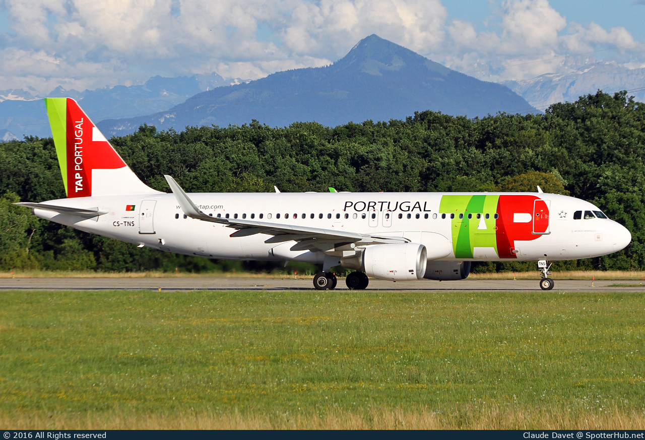 Photo of CS-TNS - Airbus A320-214 operated by TAP Air Portugal