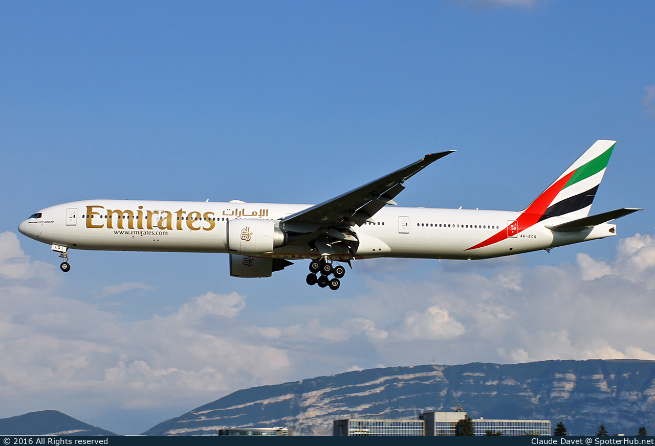 Photo of A6-ECQ - Boeing 777-31H(ER) operated by Emirates