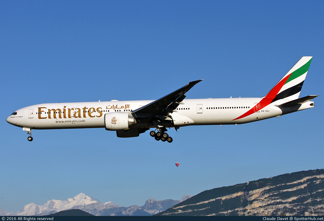 Photo of A6-EGI - Boeing 777-31H(ER) operated by Emirates