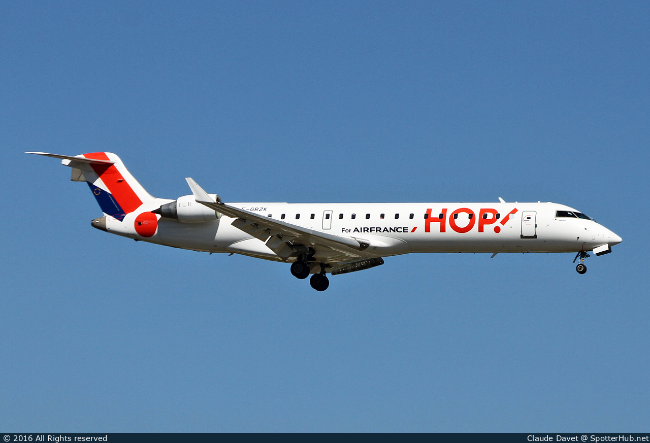 Photo of F-GRZK - Bombardier CRJ-701 operated by Air France HOP
