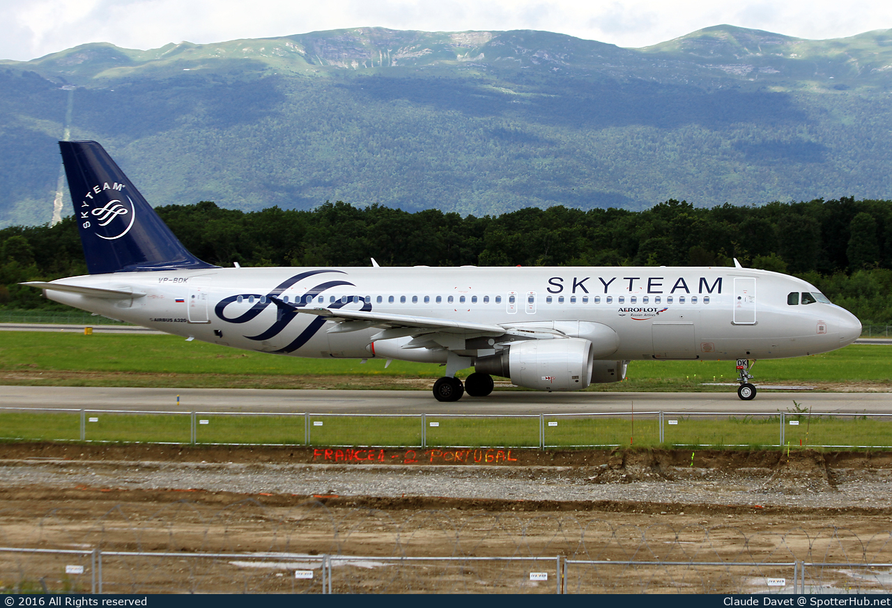 Photo of VP-BDK - Airbus A320-214 operated by Aeroflot