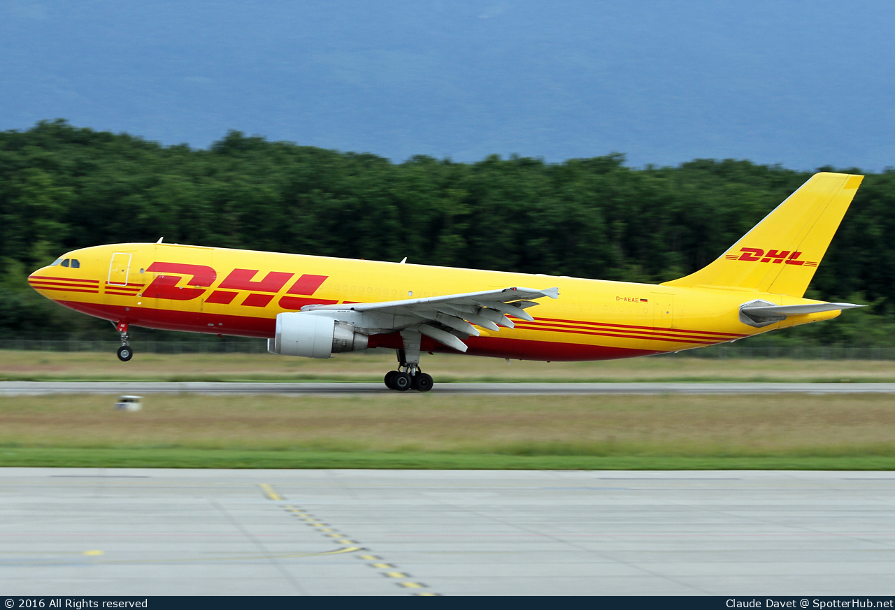 Photo of D-AEAE - Airbus A300B4-622R(F) operated by European Air Transport