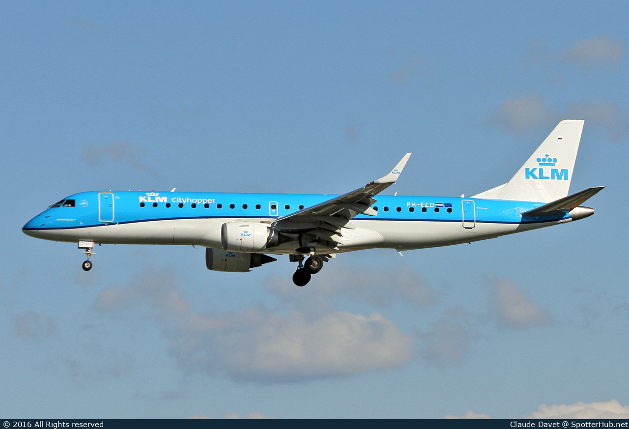 Photo of PH-EZD - Embraer ERJ-190STD operated by KLM Cityhopper