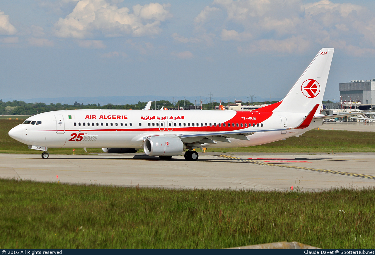 Photo of 7T-VKM - Boeing 737-8D6 operated by Air Algérie