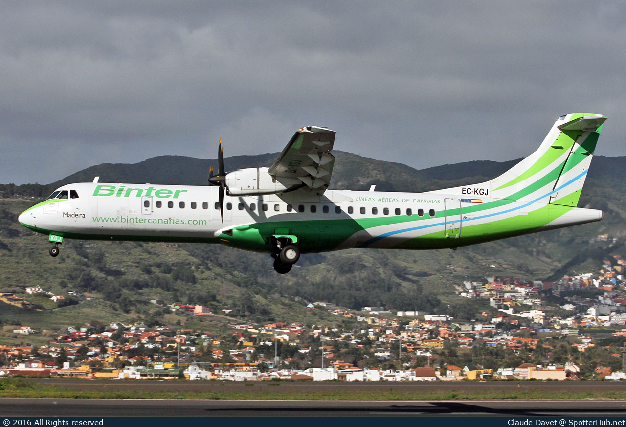 Photo of EC-KGJ - ATR 72-500 operated by Binter Canarias (opb Naysa)
