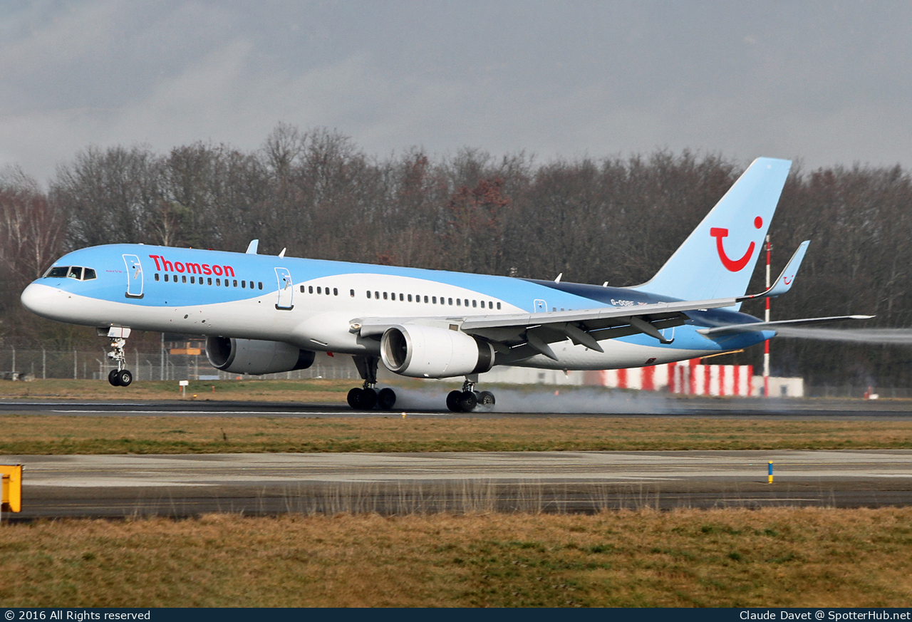 Photo of G-OOBE - Boeing 757-28A operated by Thomson Airways