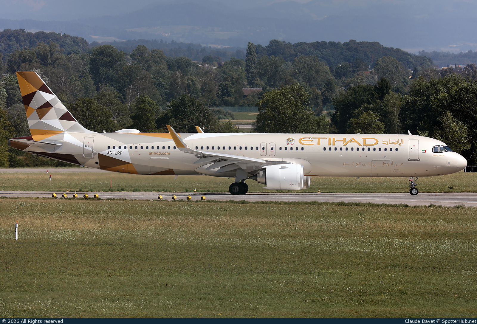 Photo of A6-LRF - Airbus A321-251NX operated by Etihad Airways