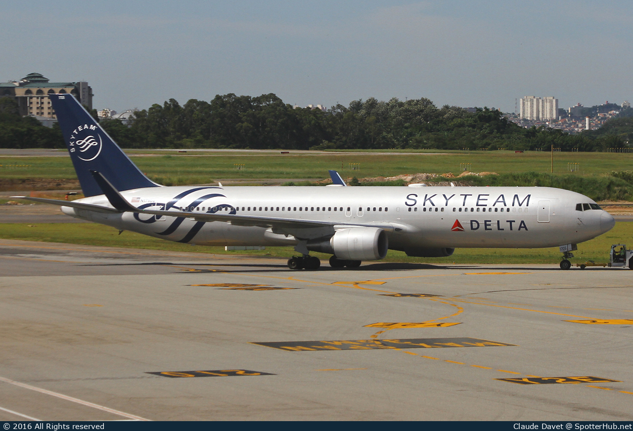 Photo of N175DZ - Boeing 767-332(ER) operated by Delta Air Lines