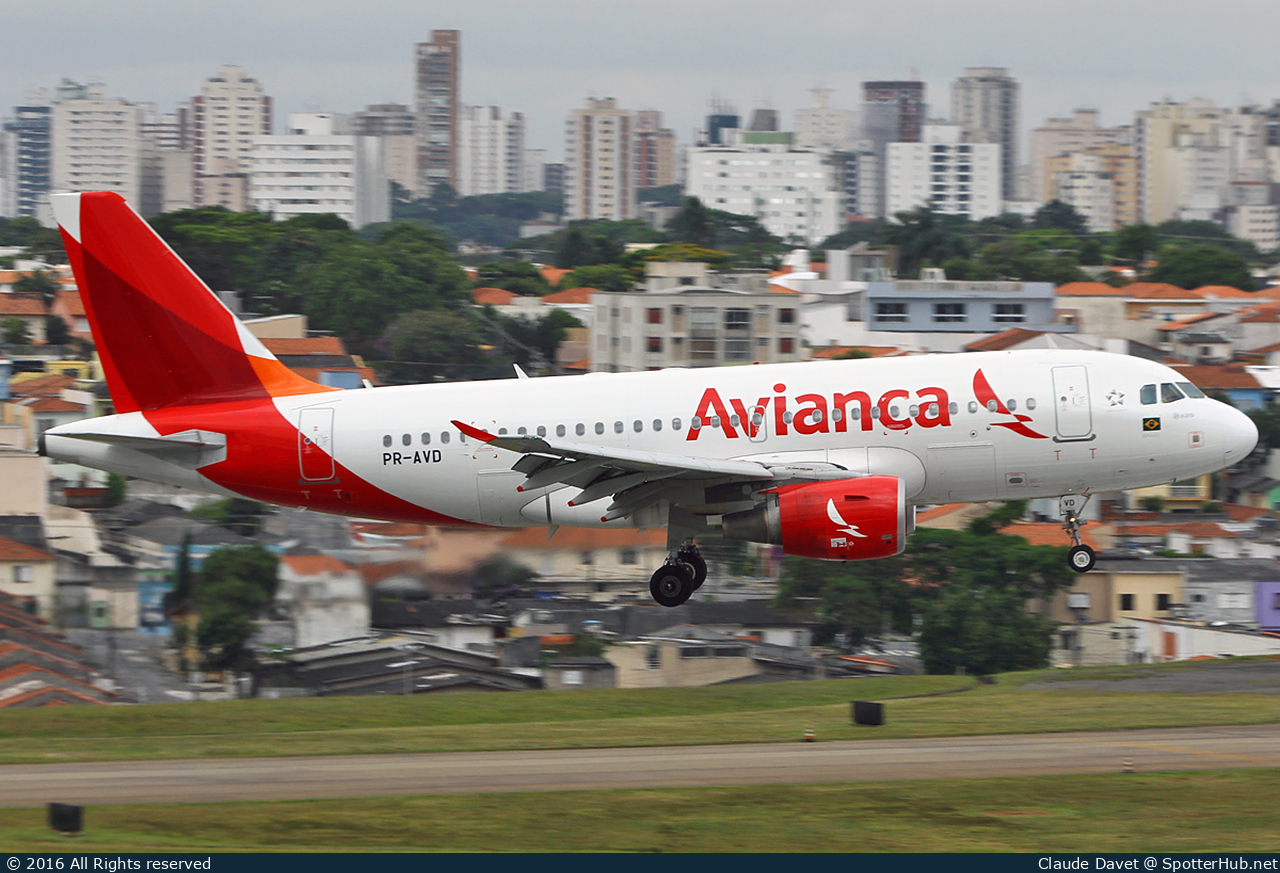 Photo of PR-AVD - Airbus A319-115 operated by Avianca Brasil