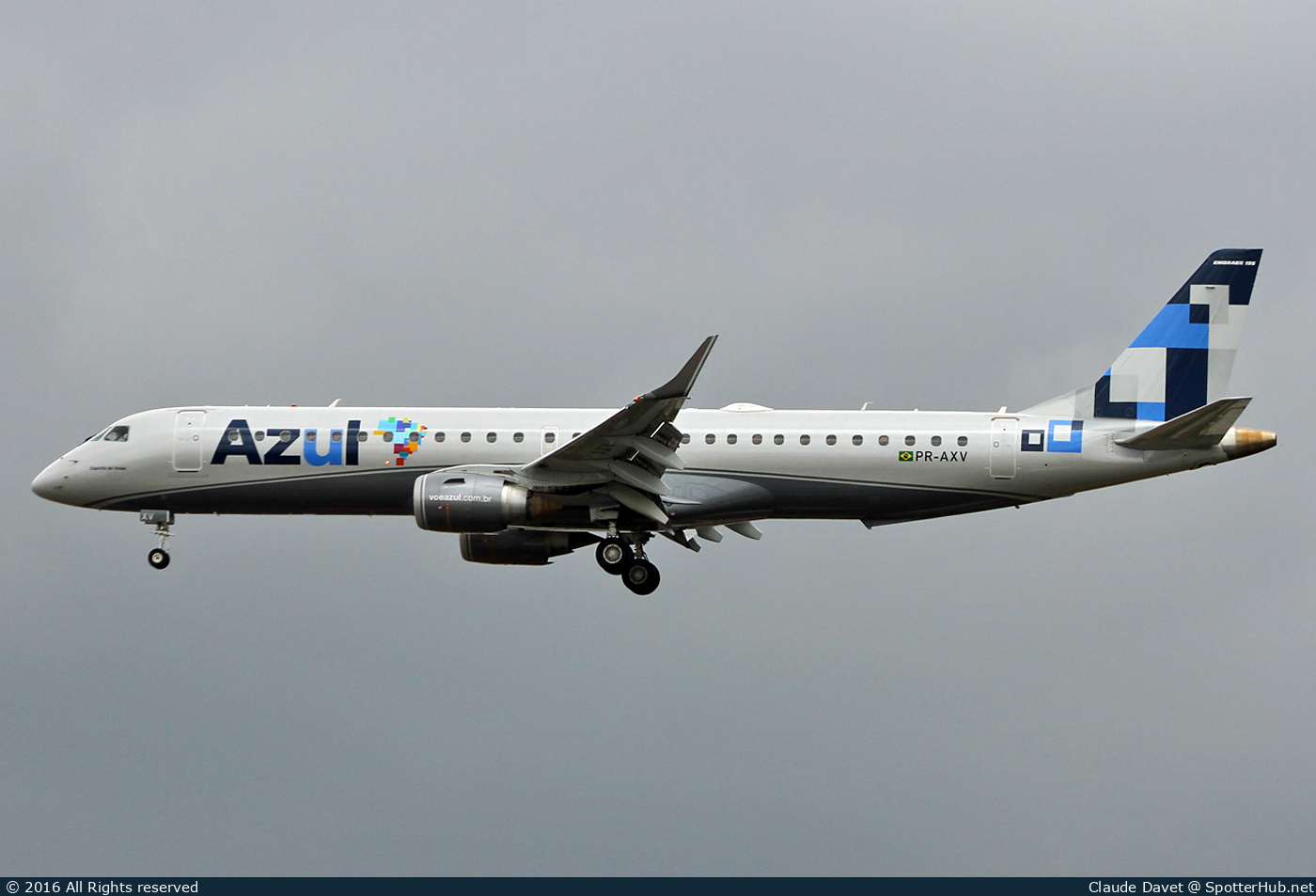 Photo of PR-AXV - Embraer ERJ-195AR operated by Azul