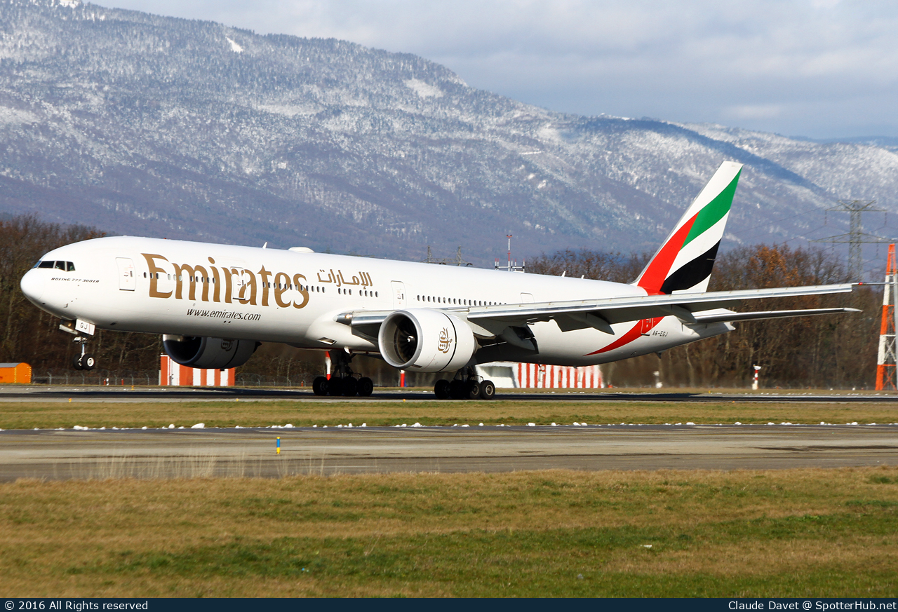 Photo of A6-EGJ - Boeing 777-31H(ER) operated by Emirates