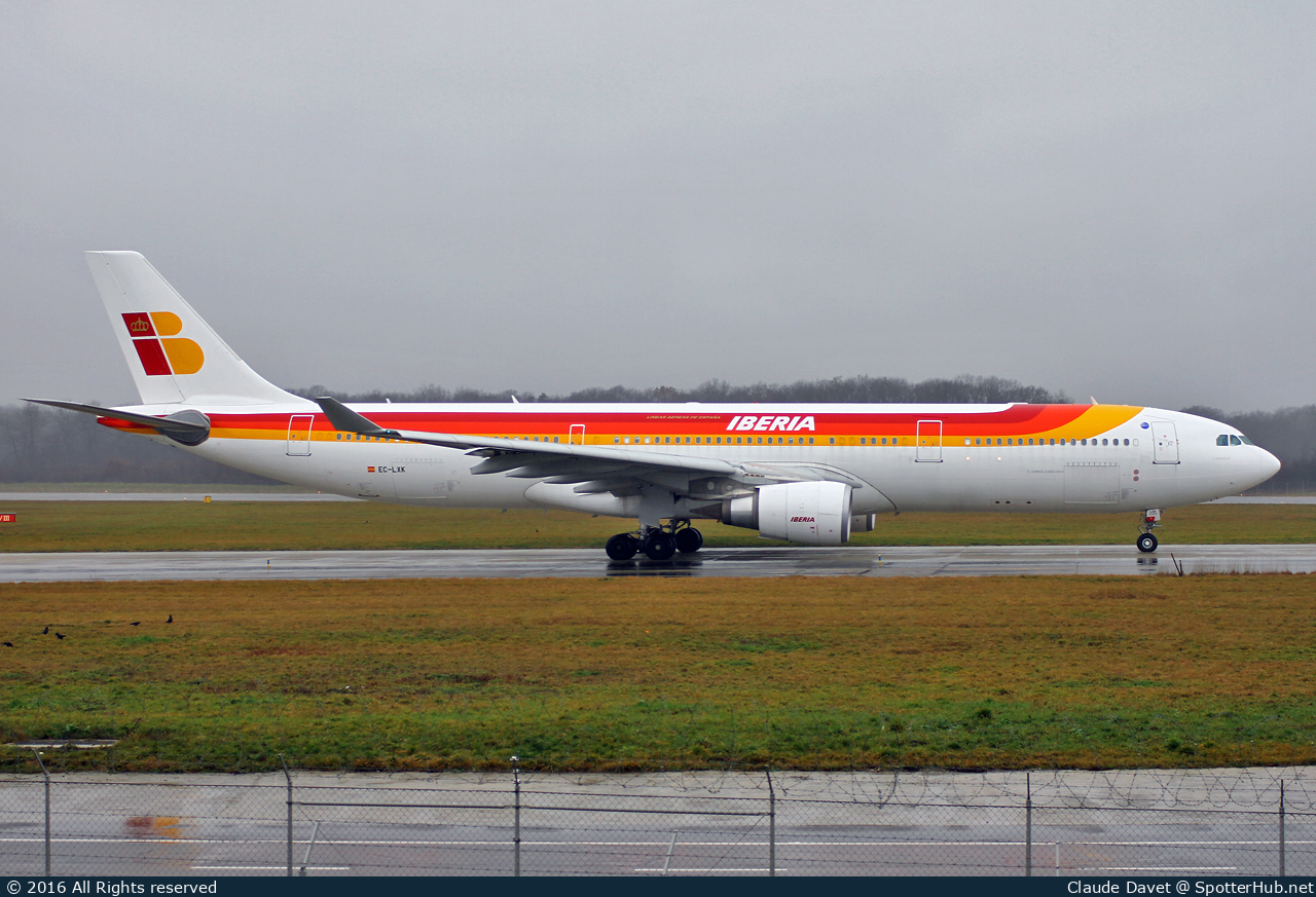 Photo of EC-LXK - Airbus A330-302 operated by Iberia