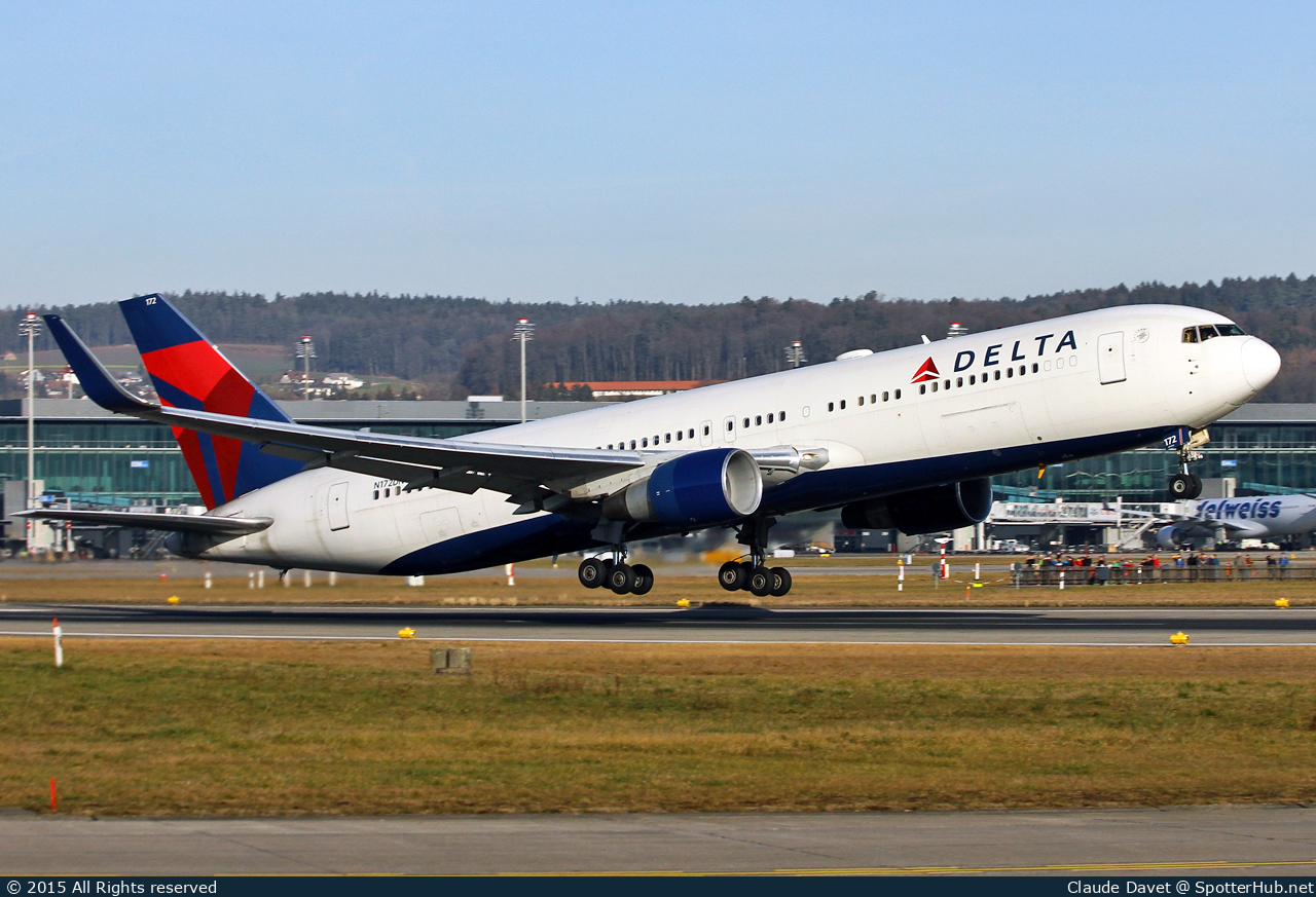 Photo of N172DN - Boeing 767-332(ER) operated by Delta Air Lines
