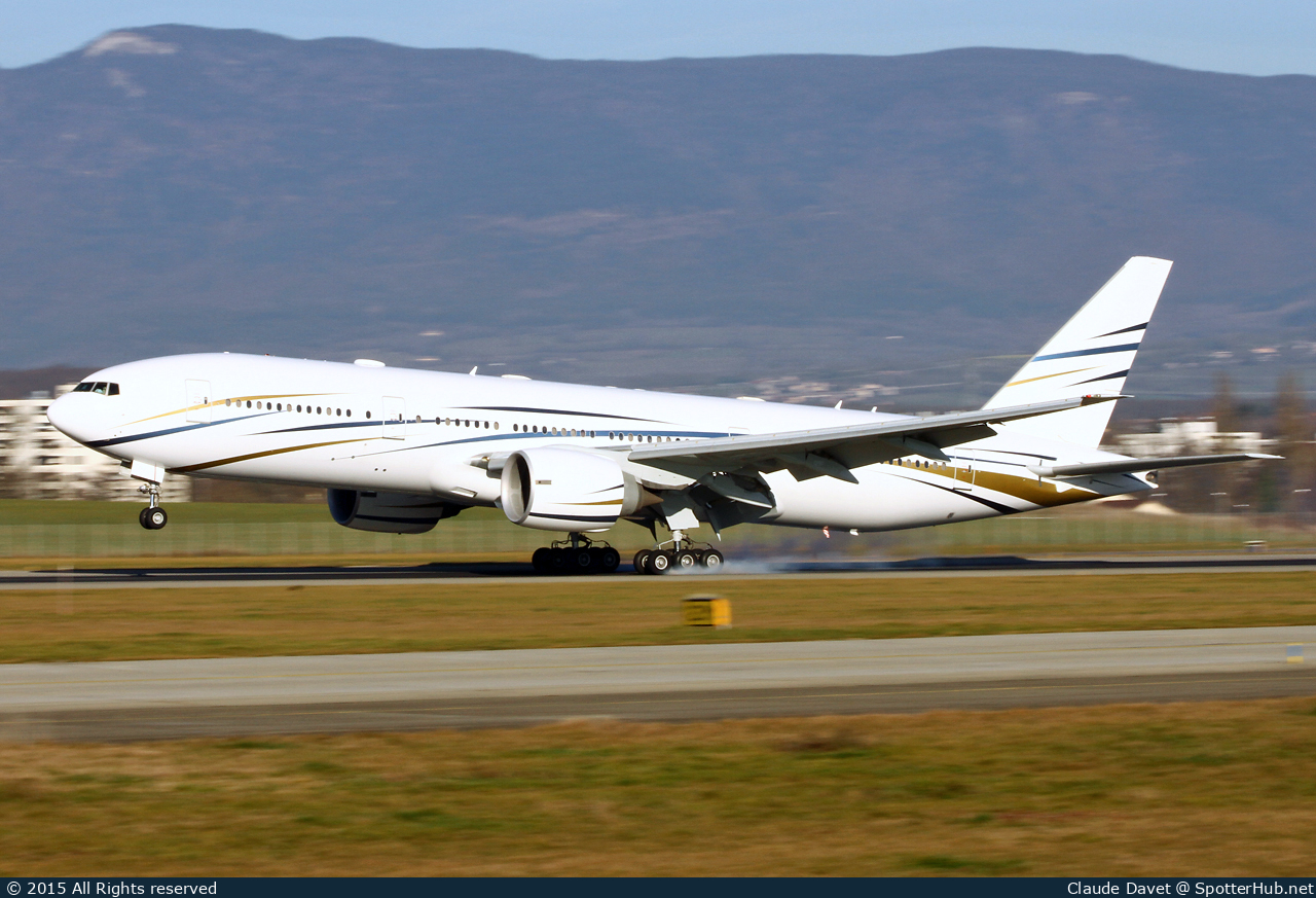 Photo of N777AS - Boeing 777-24Q(ER) operated by Mid East Jet