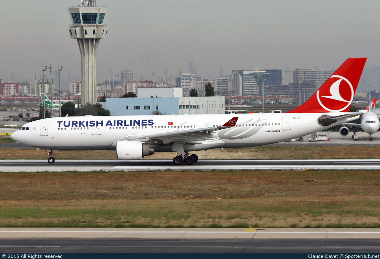 Photo of TC-JIT - Airbus A330-223 operated by Turkish Airlines