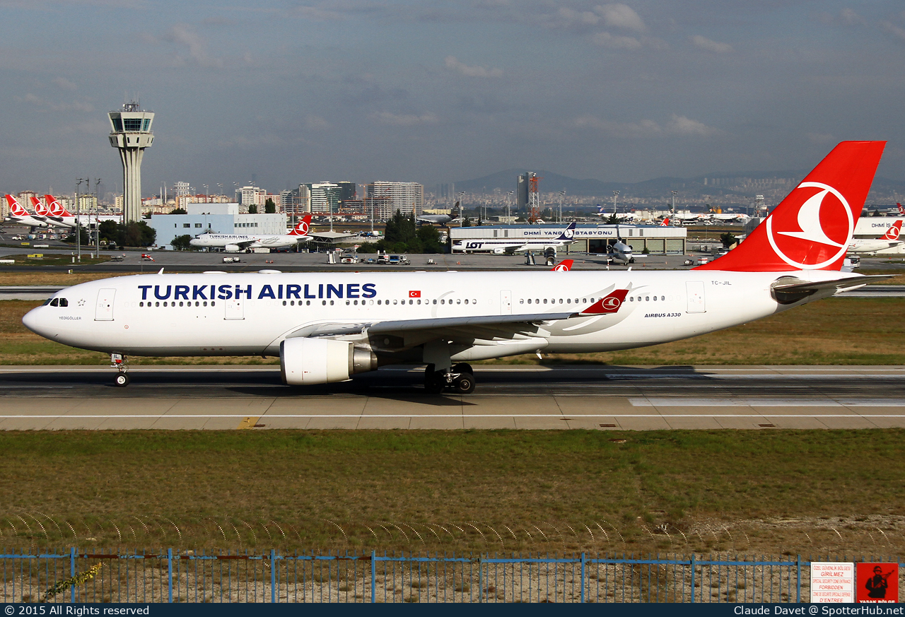 Photo of TC-JIL - Airbus A330-203 operated by Turkish Airlines