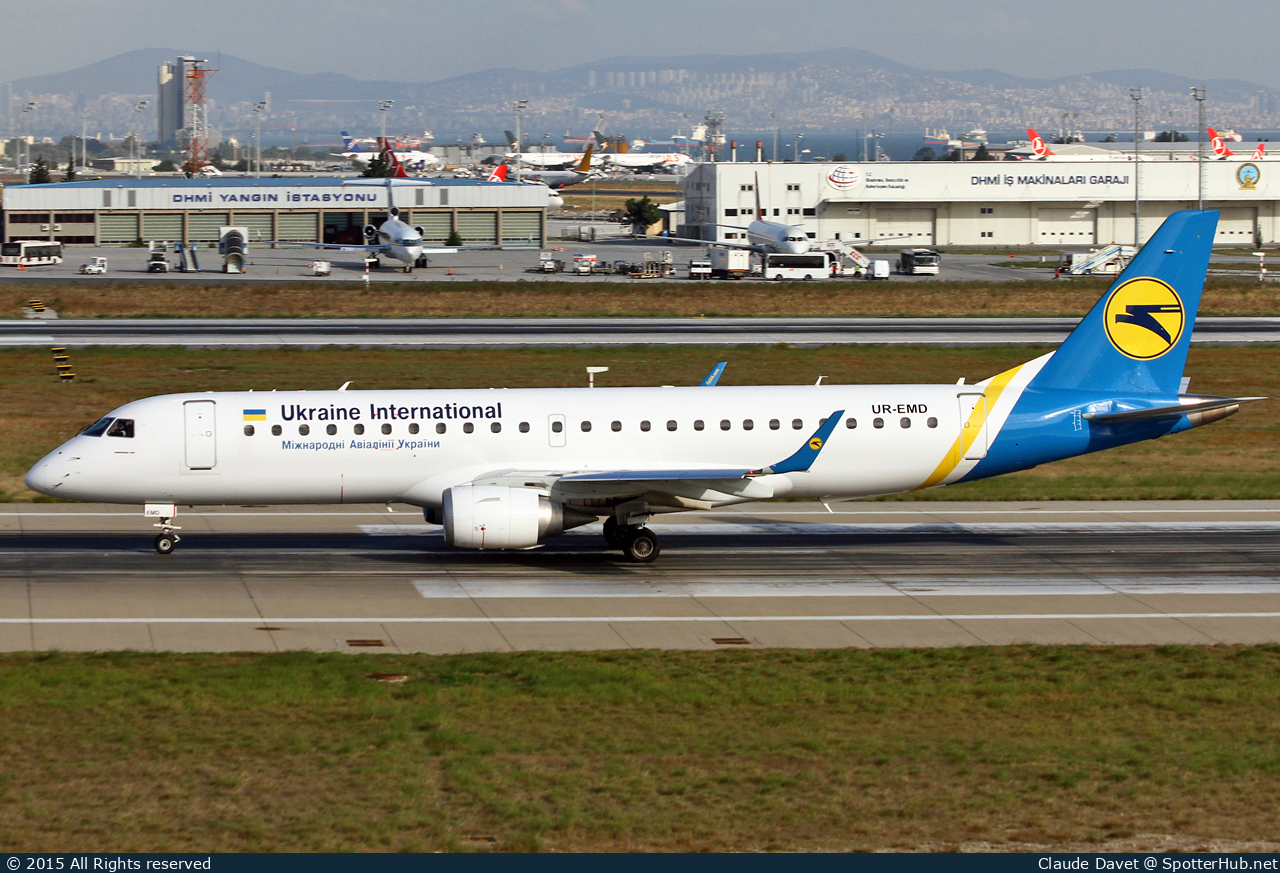 Photo of UR-EMD - Embraer ERJ-190LR operated by Ukraine International Airlines