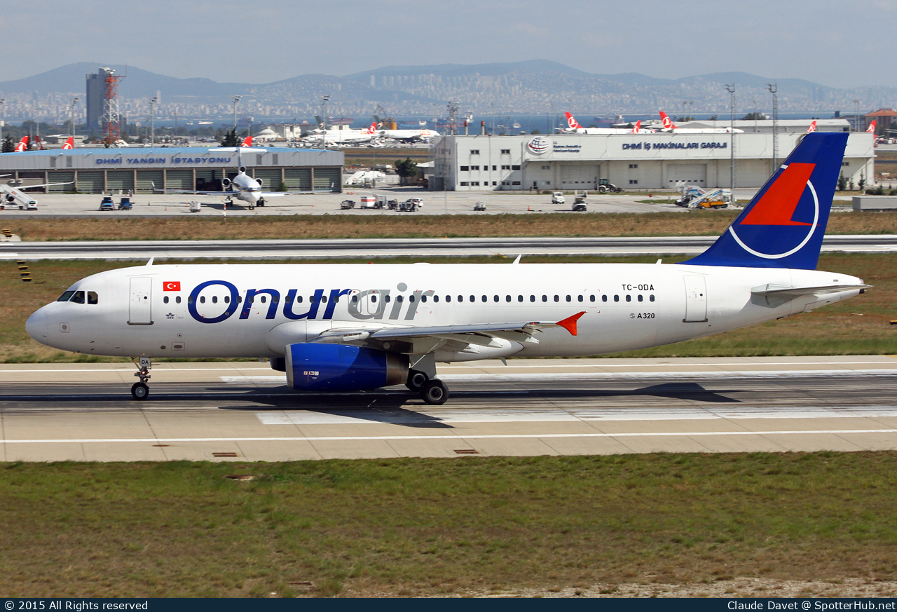 Photo of TC-ODA - Airbus A320-233 operated by Onur Air