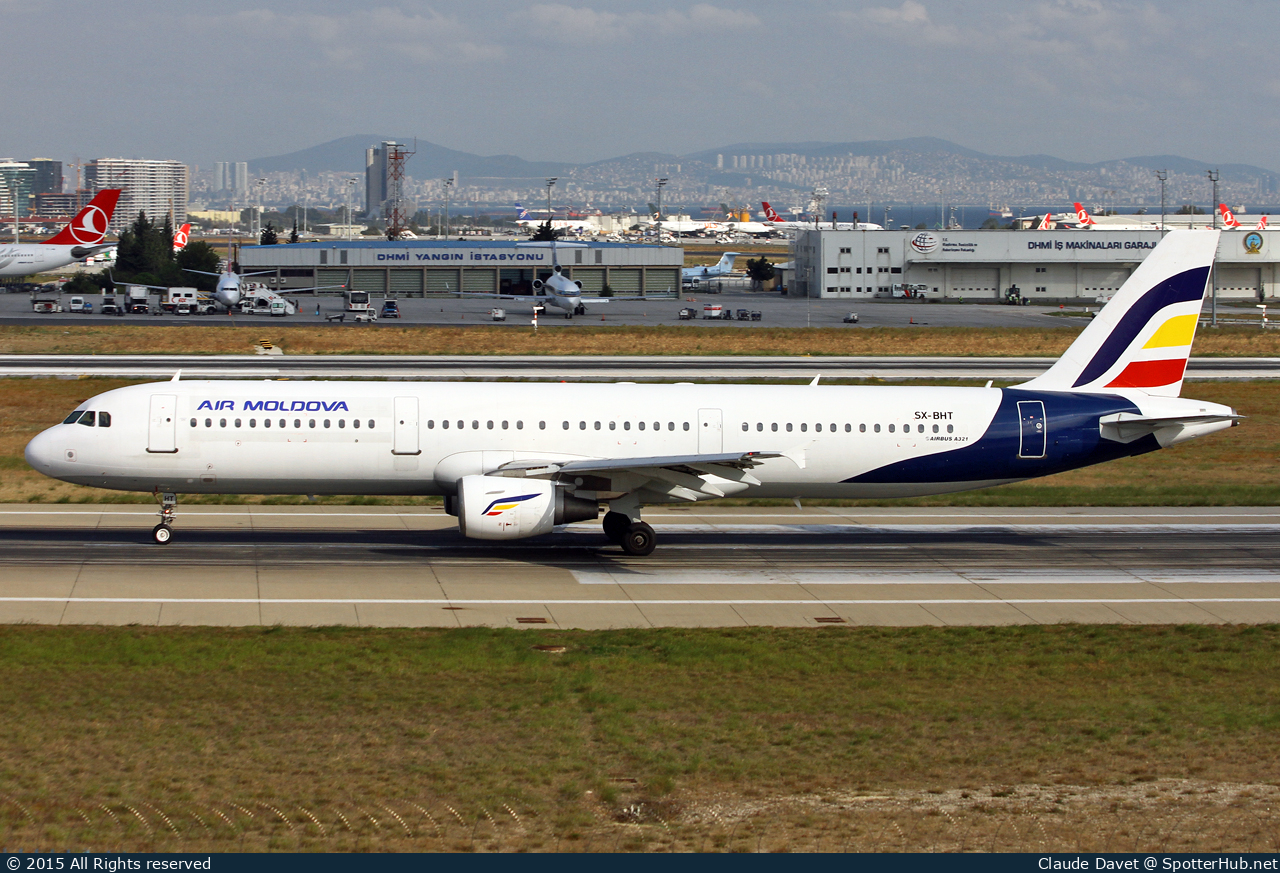 Photo of SX-BHT - Airbus A321-211 operated by Air Moldova (opb Olympus Airways)