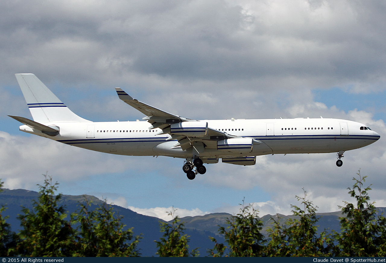 Photo of HZ-124 - Airbus A340-213 operated by Saudi Royal Flight