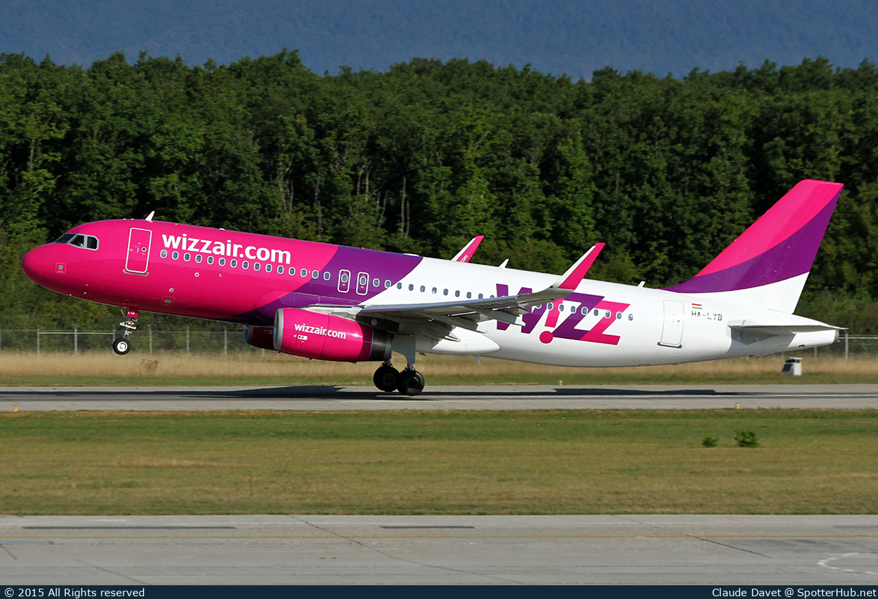 Photo of HA-LYB - Airbus A320-232 operated by Wizz Air