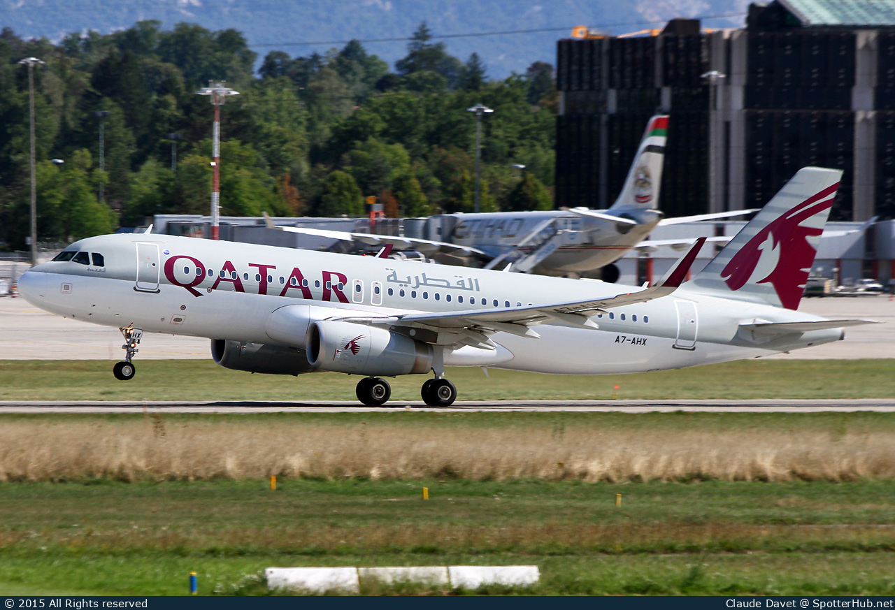 Photo of A7-AHX - Airbus A320-232 operated by Qatar Airways