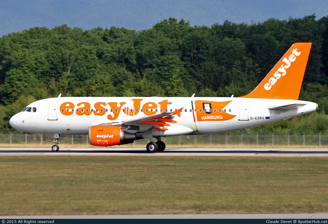 Photo of G-EZBG - Airbus A319-111 operated by easyJet