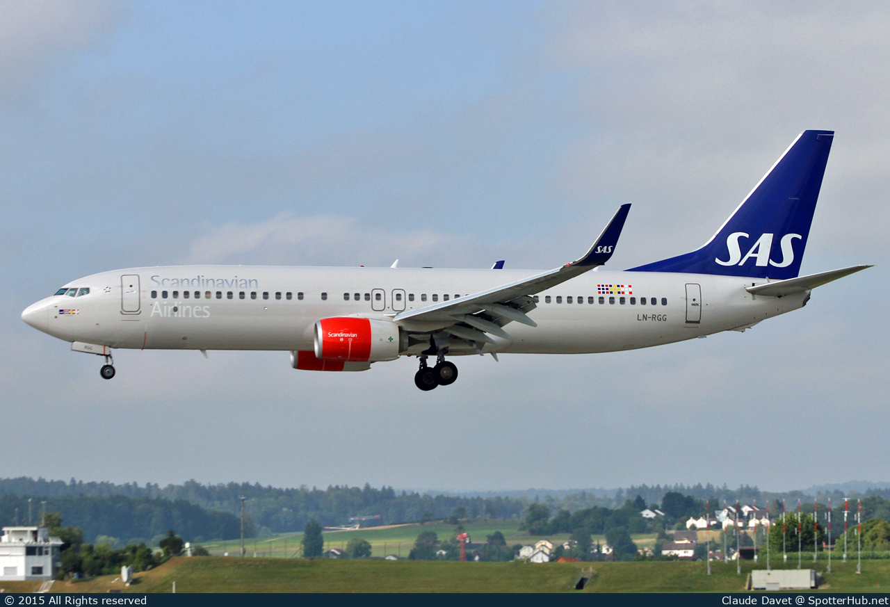 Photo of LN-RGG - Boeing 737-86N operated by SAS Scandinavian Airlines