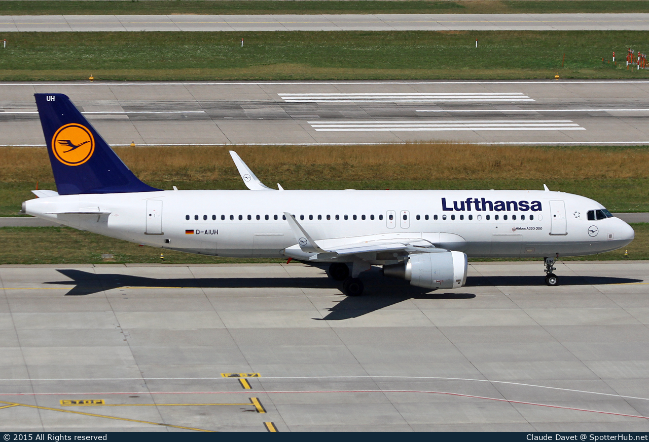 Photo of D-AIUH - Airbus A320-214 operated by Lufthansa