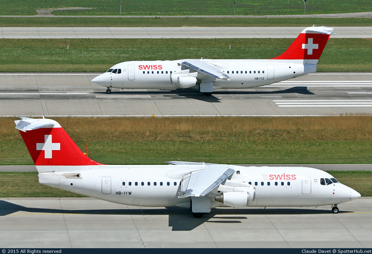 Photo of HB-IYW - British Aerospace Avro RJ100 operated by Swiss International Air Lines