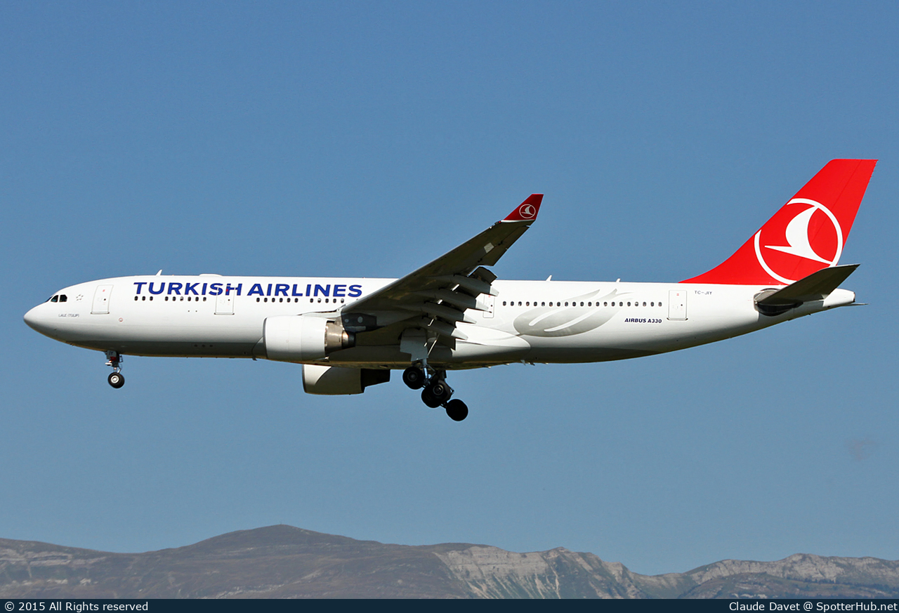 Photo of TC-JIY - Airbus A330-223 operated by Turkish Airlines